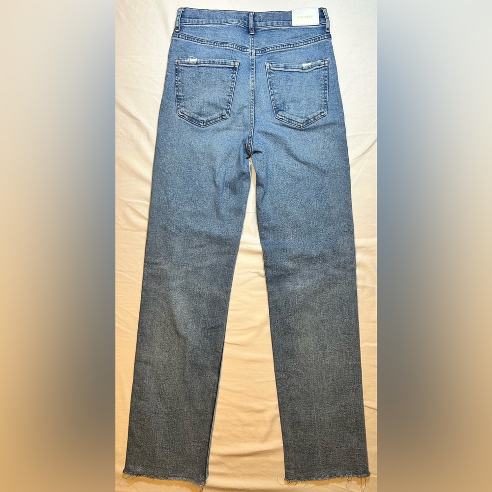 Express modern straight super high rise jeans size 2 - Picture 2 of 9